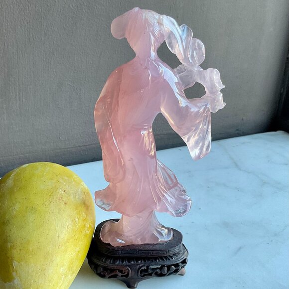 Vintage Rose Quartz Mother and Child Sculpture on a carved Wood Base - Picture 8 of 13